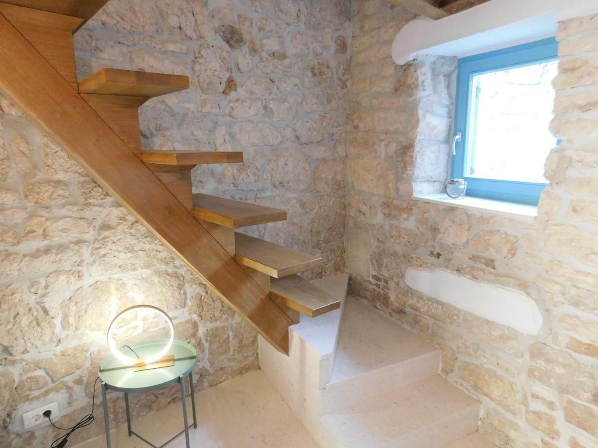 Bezauberndes Steinhaus Mit Garten In Der Altstadt Von Rovinj Kültér fotó