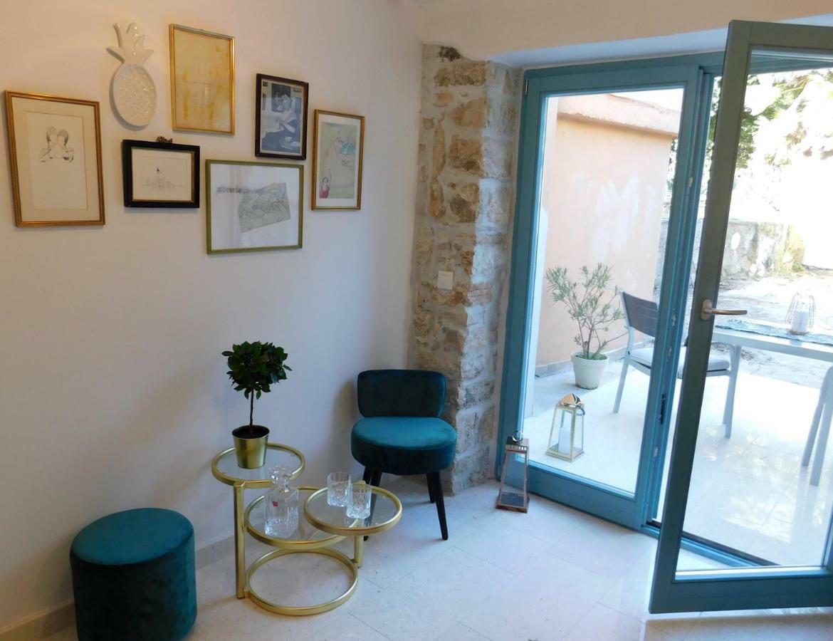 Bezauberndes Steinhaus Mit Garten In Der Altstadt Von Rovinj Kültér fotó