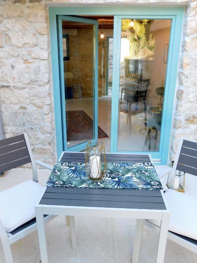 Bezauberndes Steinhaus Mit Garten In Der Altstadt Von Rovinj Kültér fotó